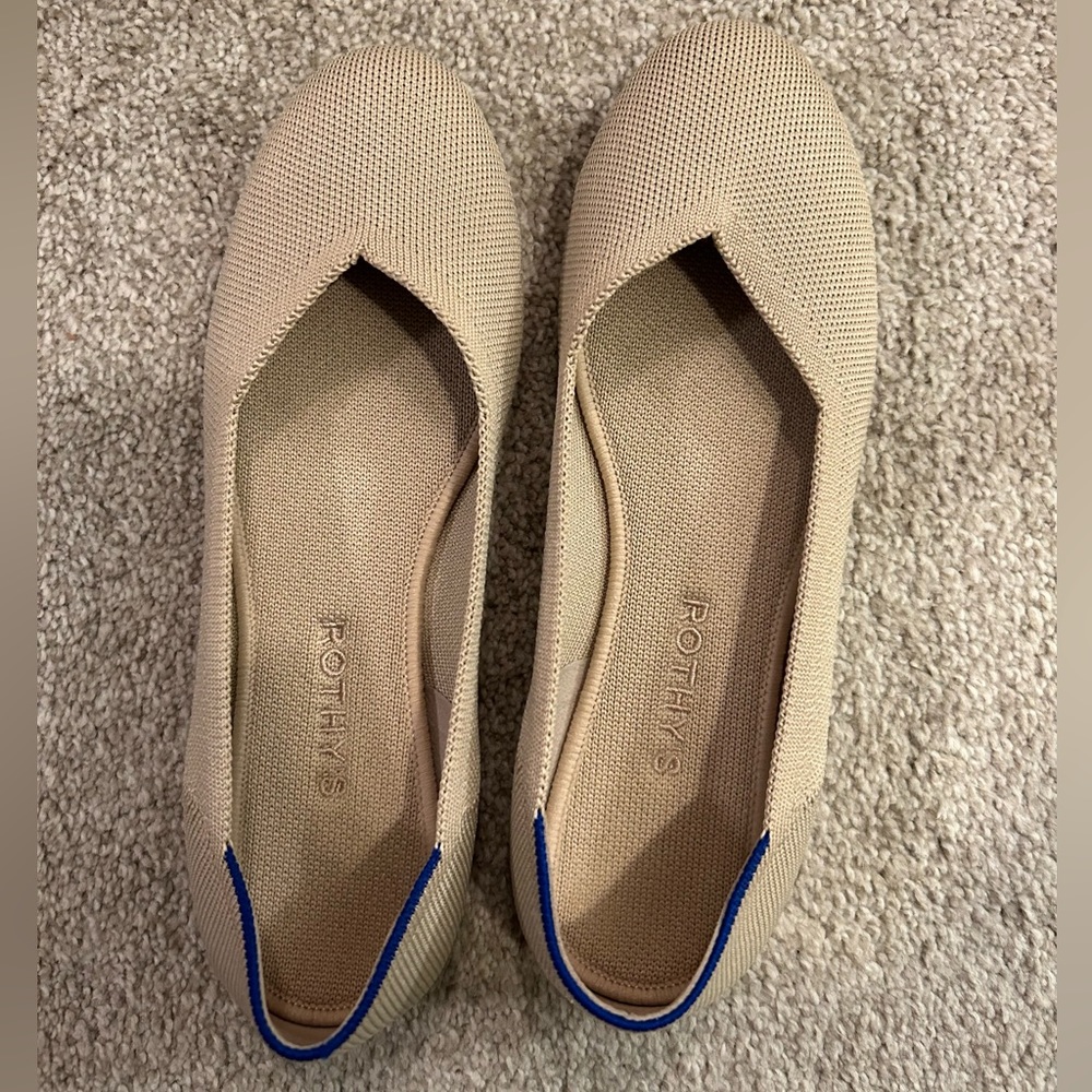 Rothy’s 8 The Flat. I believe the color is Ecru, but these are a tan/beige
